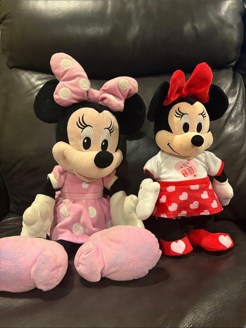 Disney Minnie Mouse Plush Duo in Pink and Red
